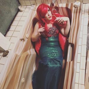 Red Wig 🧜‍♀️